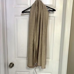 New Calvin Klein: Elegant Tan Scarf
